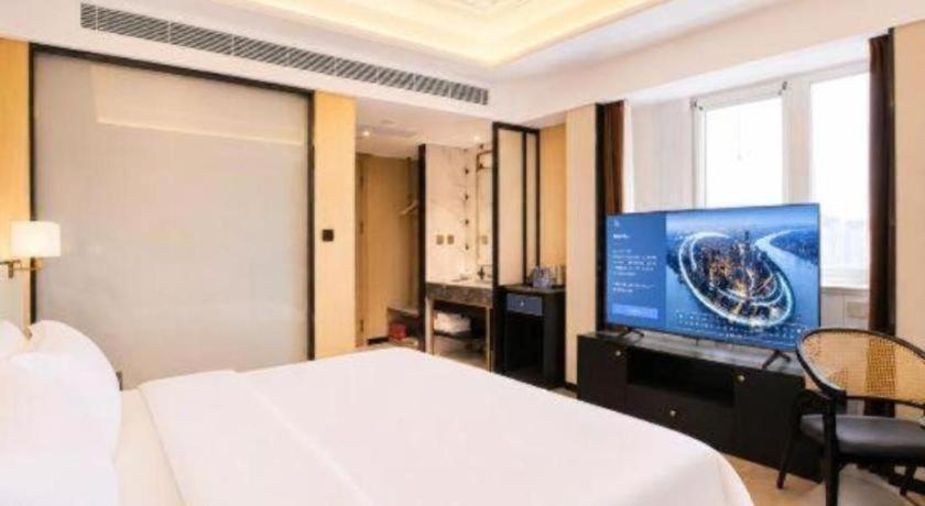 Jinjiang Metropolo Hotel (Qingdao Xinduxin Shuangshan Metro Station) 27/58