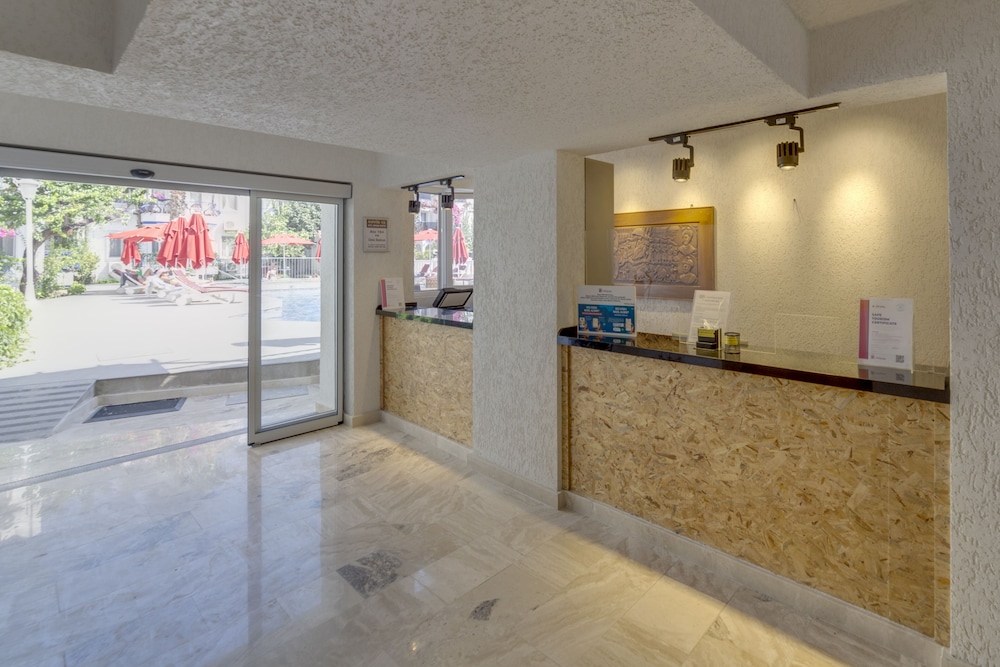 Serhan Hotel 5/35