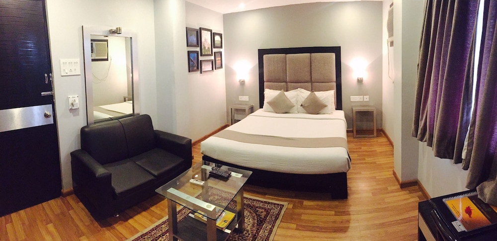 Hotel Crestwood 14/29