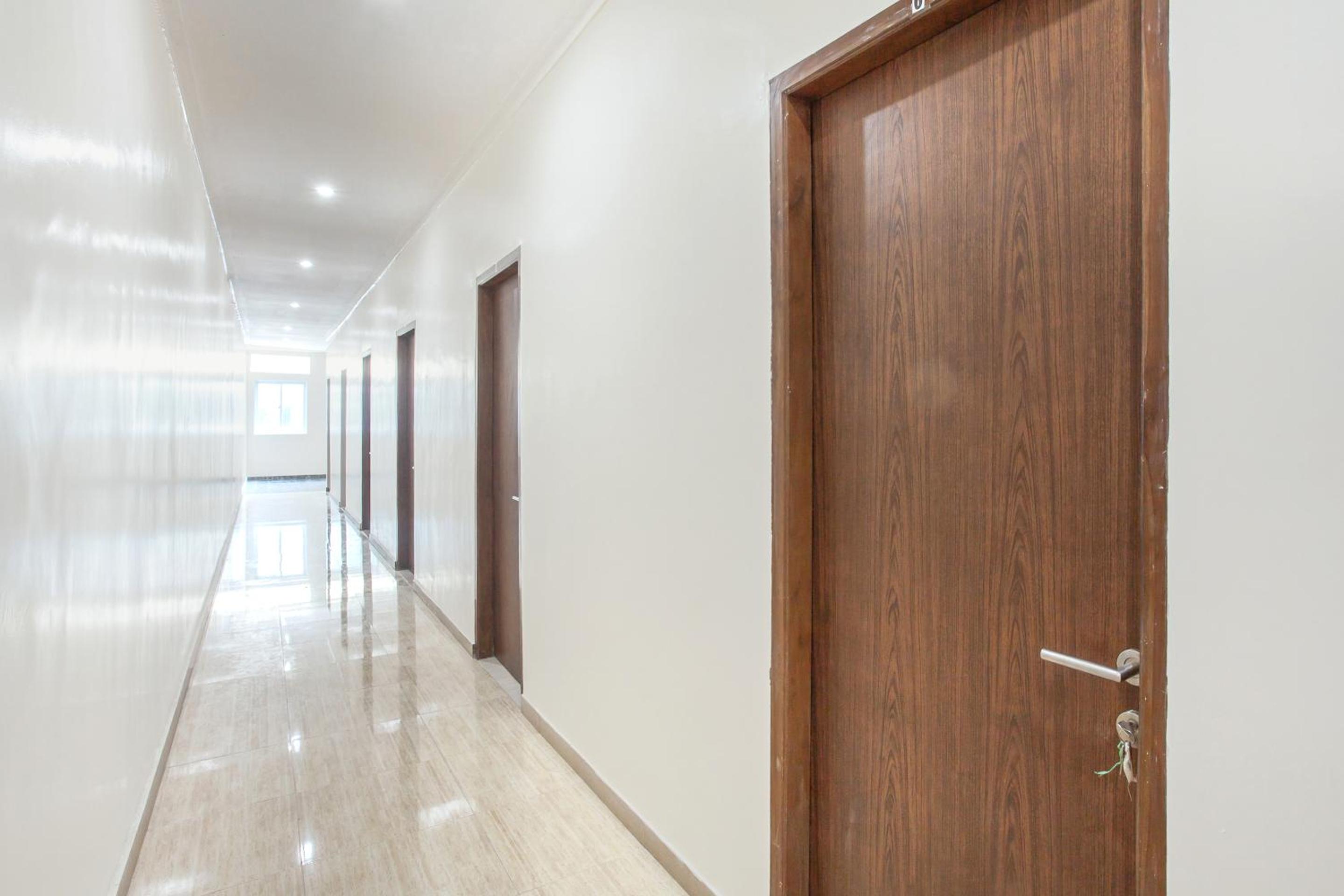 Oyo 134 Lg Residence 24/36