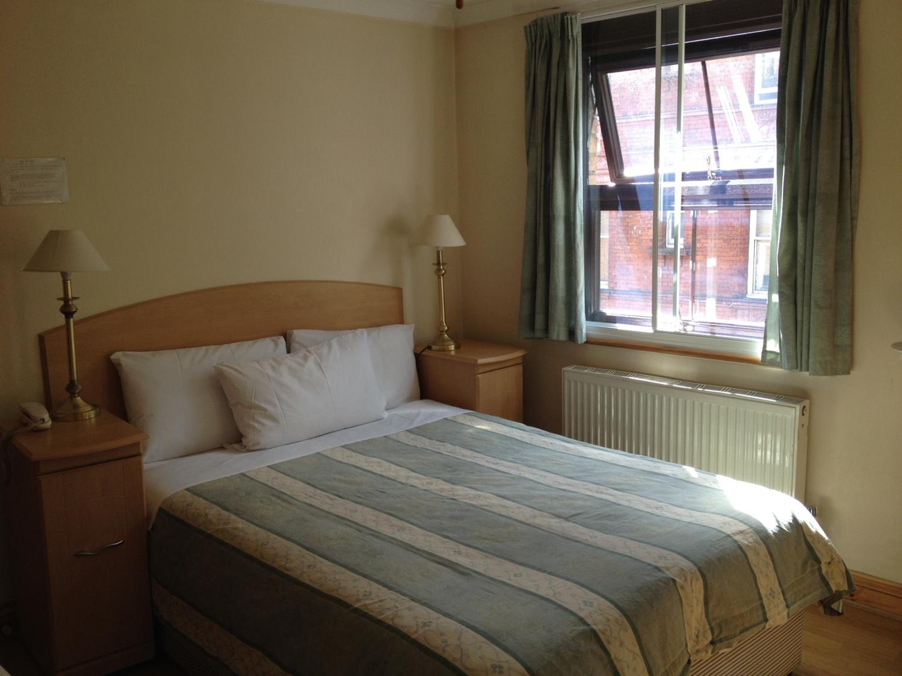 Seven Dials Hotel 6/50