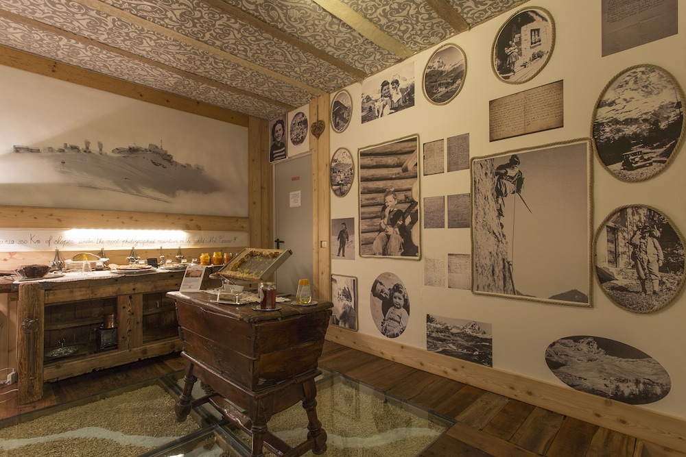 Hotel Lac Bleu 2/48