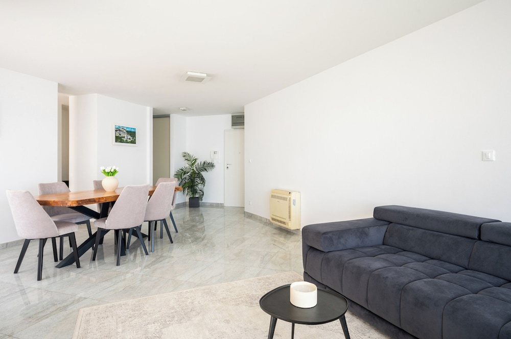 Adriatic Queen Apartments 63/81