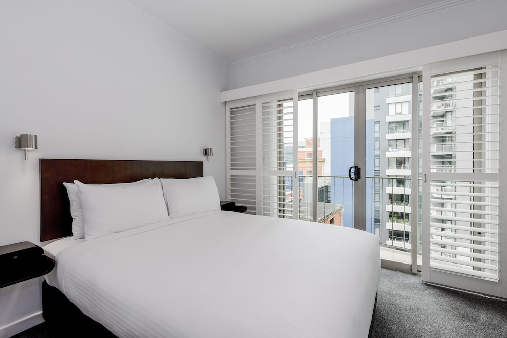 2 BEDROOMS, SUPERIOR, APARTMENT