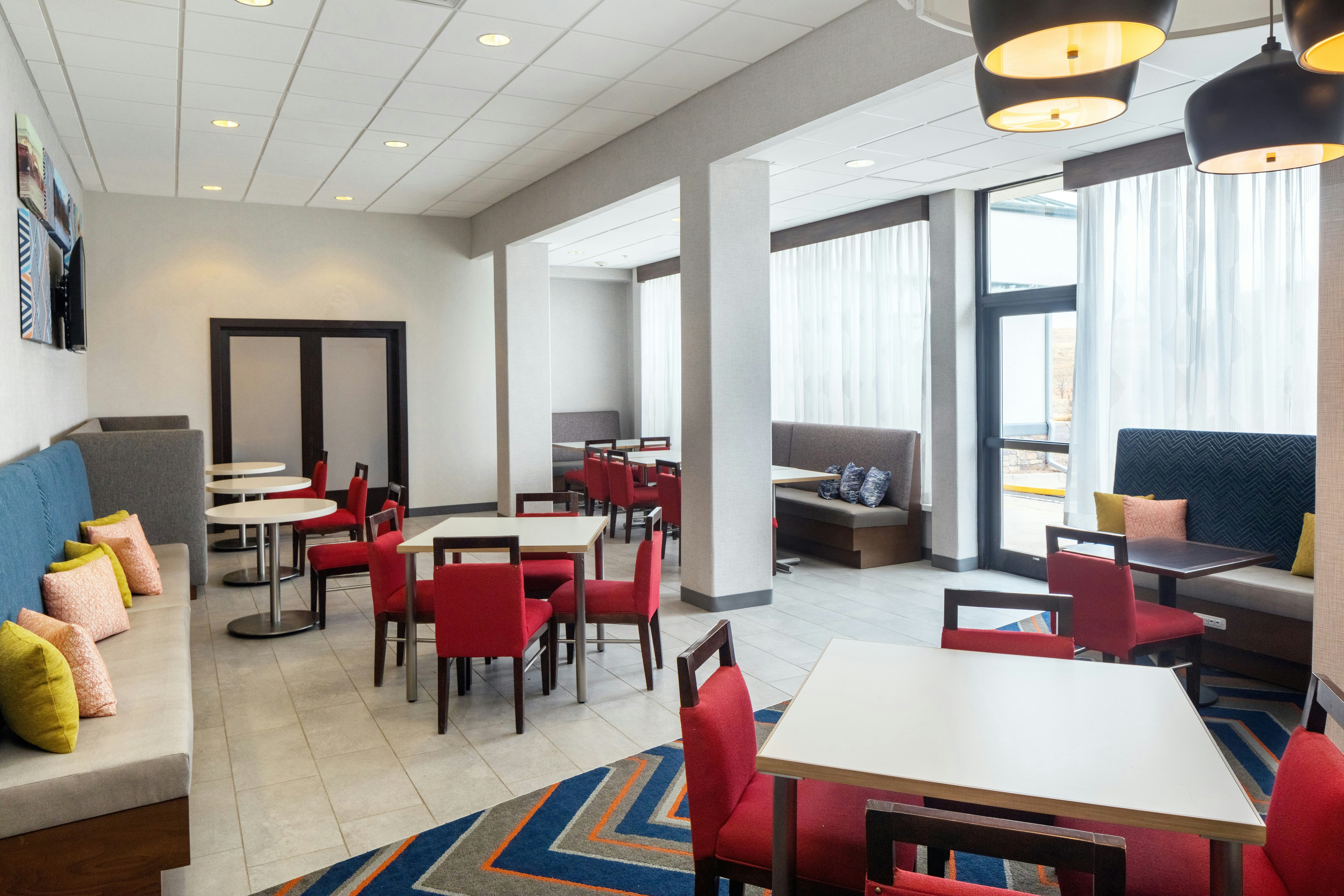 Hampton Inn Suites Parker 21/31