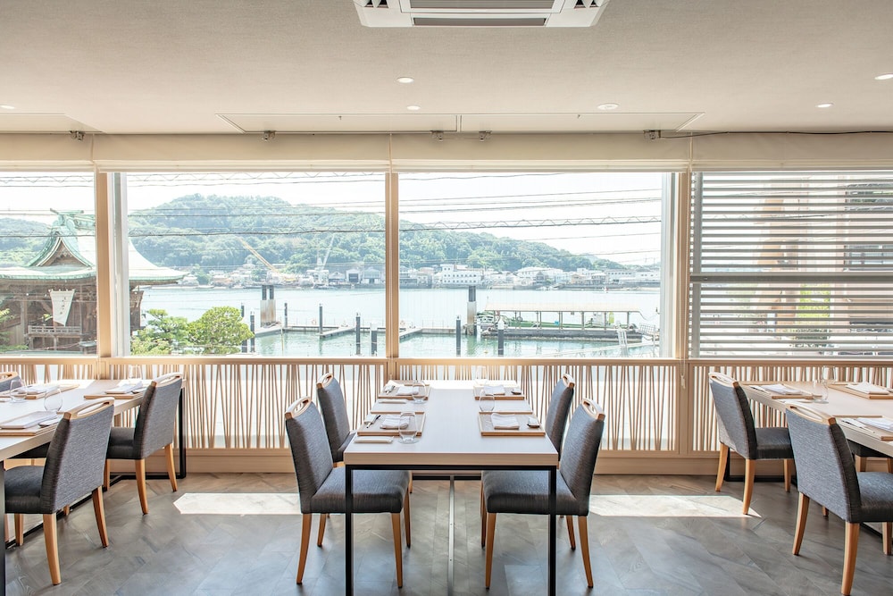 Onomichi Royal Hotel 54/62