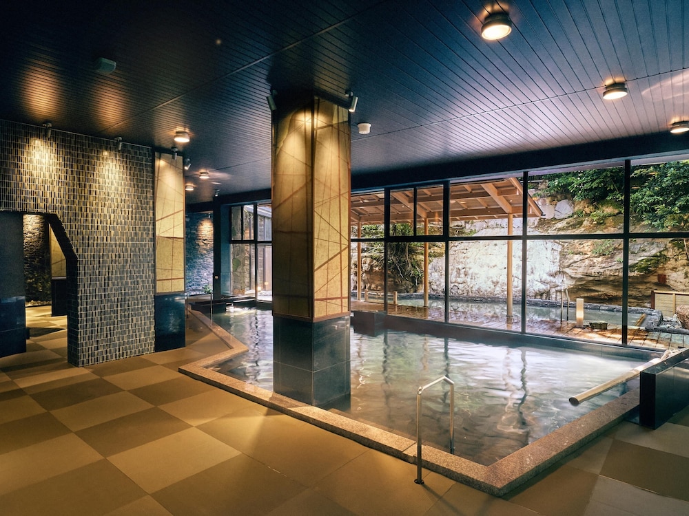 Ooedo Onsen Monogatari Premium Shirahama Gyoen 22/50