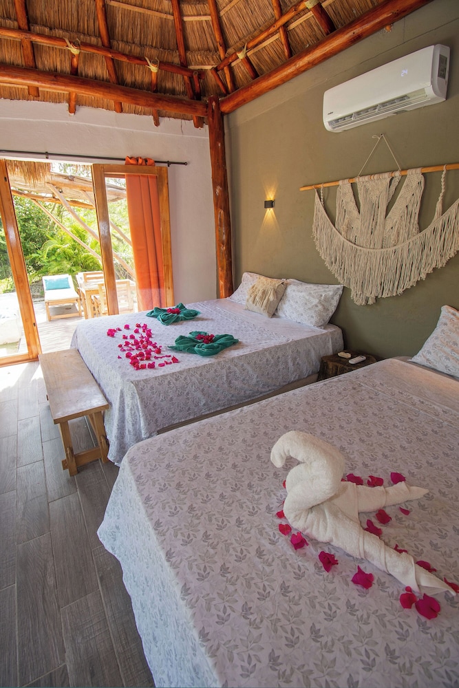 Santuario Beach Hostel 16/48