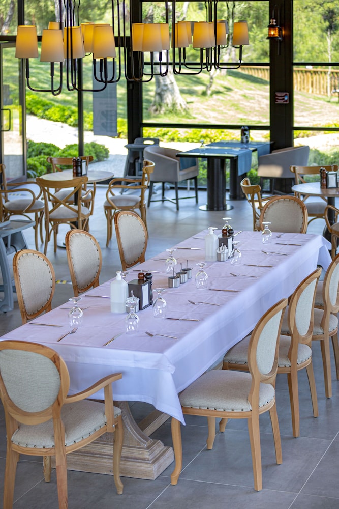 Marisstone Hotel Villa 32/50