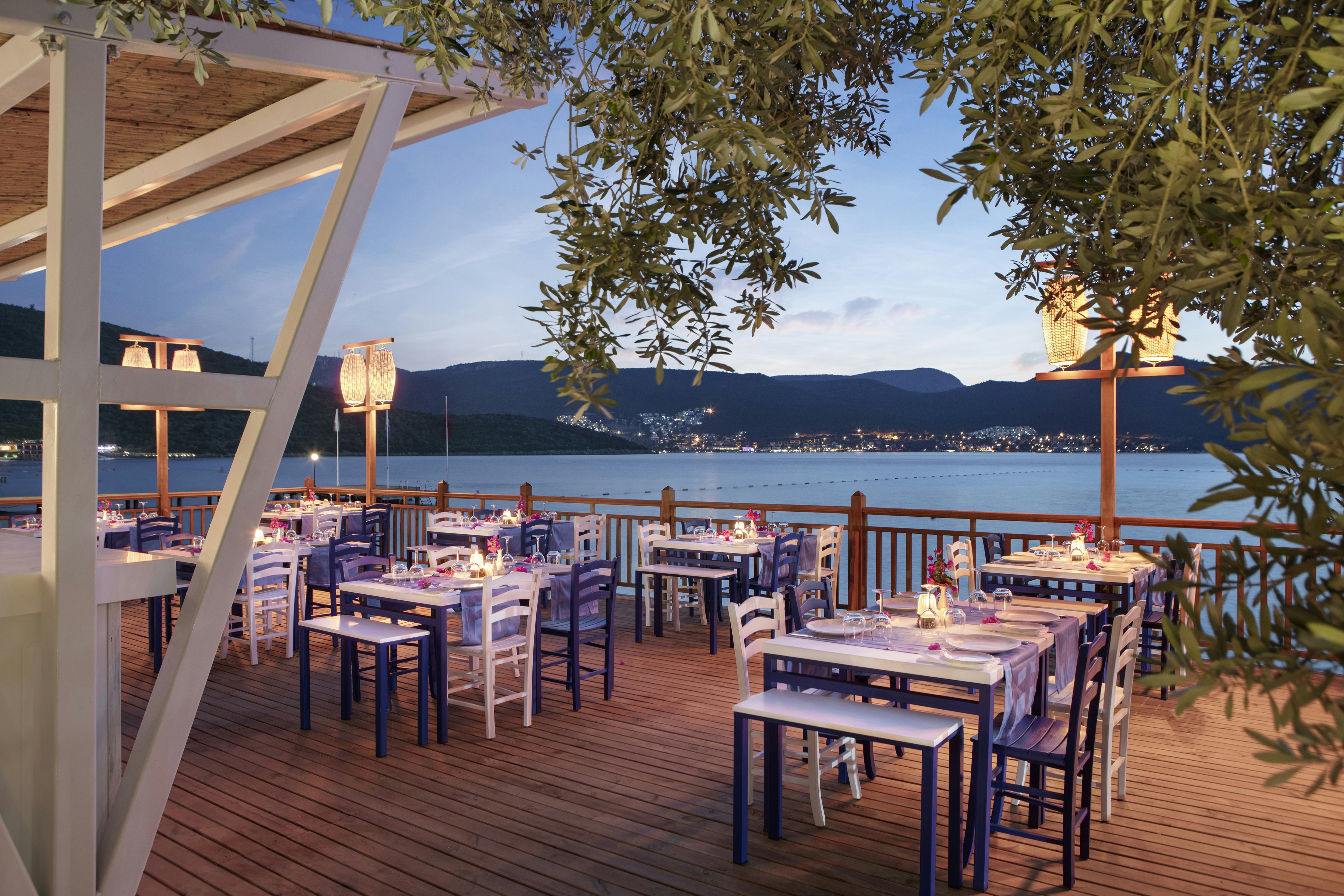 DoubleTree by Hilton Bodrum Isil Club Resort 33/50