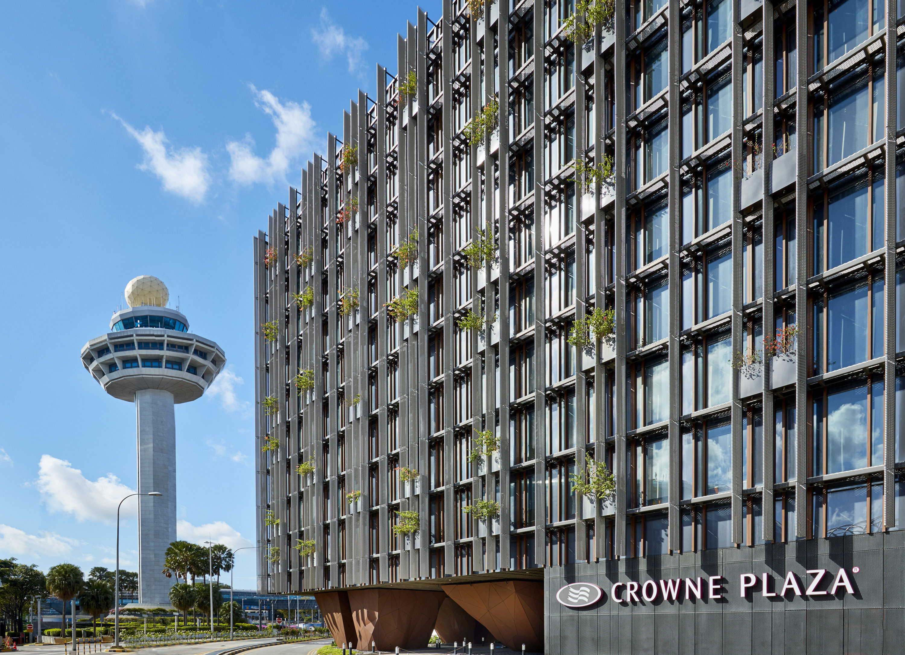 Crowne Plaza Changi Airport Hotel 1/81
