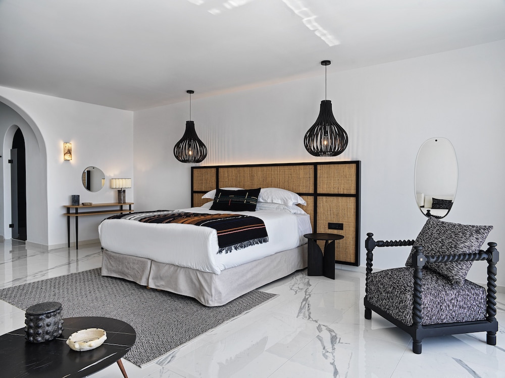 Sanctuary Sea View Suite with Sharing Pool