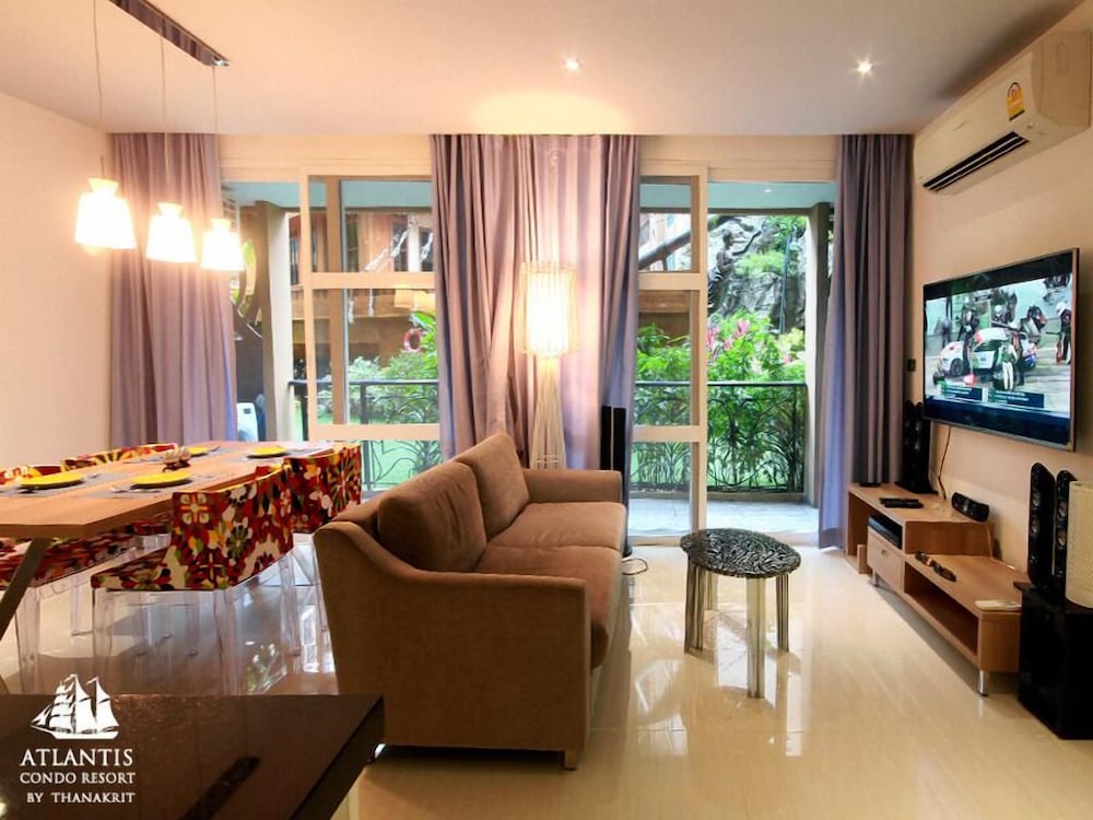 Atlantis Condo And Water Park Pattaya By The Sea 26/50