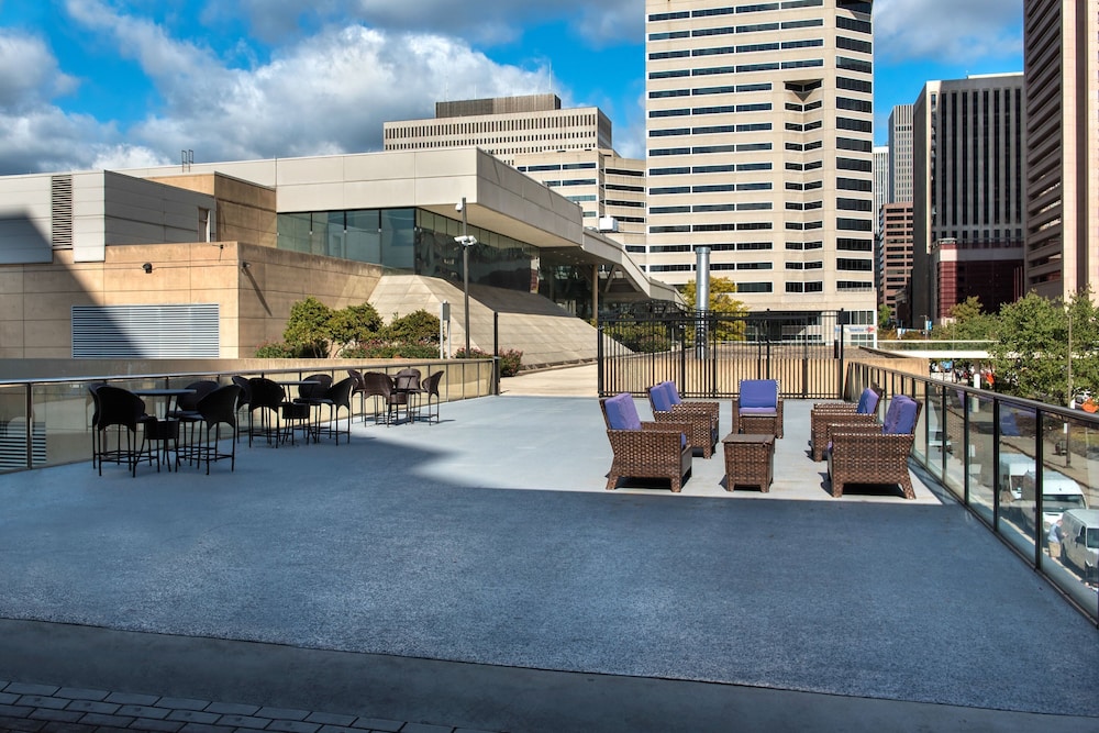 Sheraton Inner Harbor 40/50