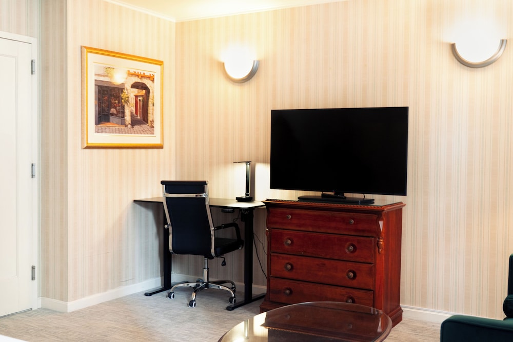 Hotel Stanford New York 45/57