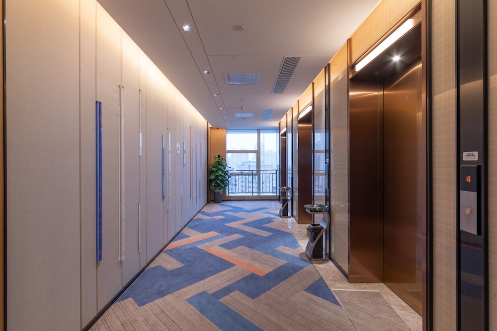 Holiday Inn Express Dongguan Humen 2/25