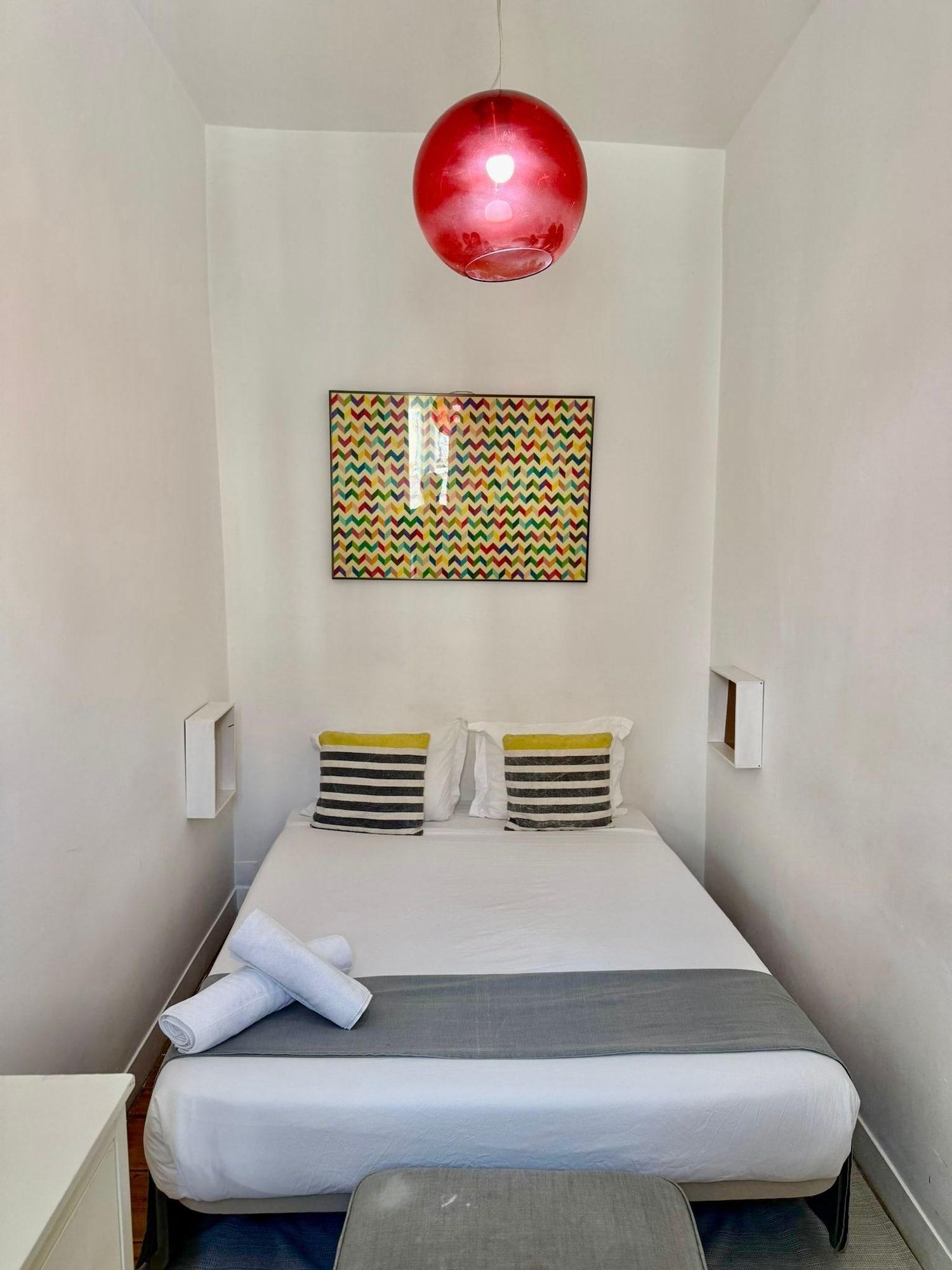 Sunny, Double Bed, Shared Bathroom