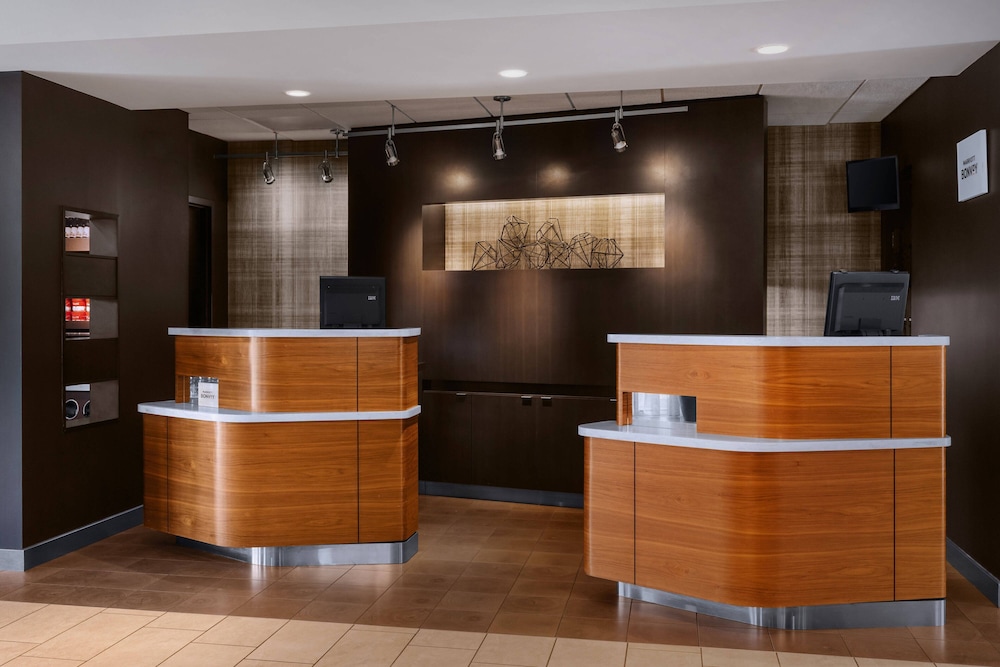 Lobby at Courtyard Fishkill by Marriott, FISHKILL - NY