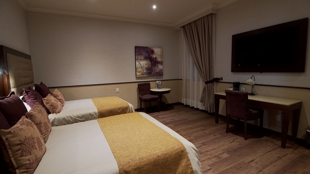 Hotel Morales Historical & Colonial 29/73