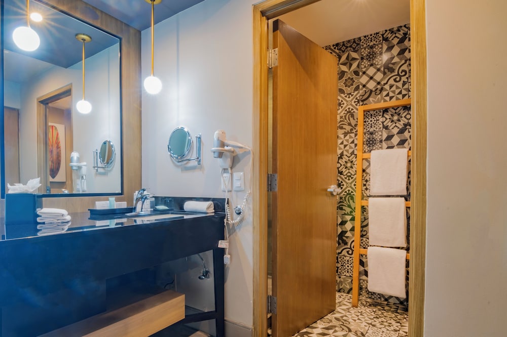 Deluxe, 2 Double Beds, Sea View, Torre Lucerna Hotel Ensenada 6/6