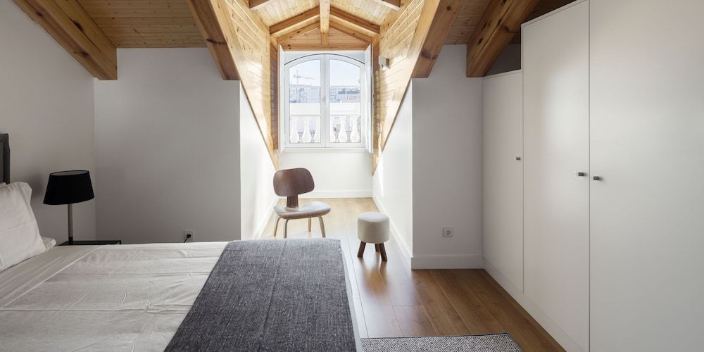 LISBON SERVICED APARTMENTS BAIXA CASTELO 23/74