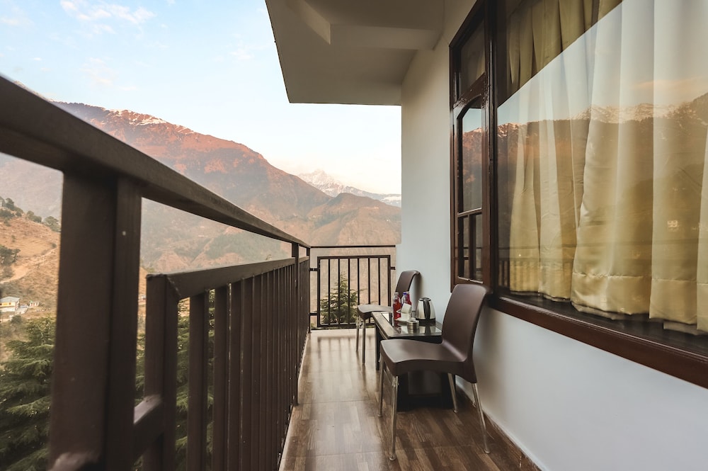 Hotel Holiday Hill 46/57