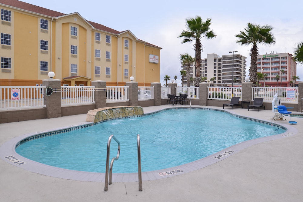 Holiday Inn Express & Suites Corpus Christi-N Padre Island 1/48