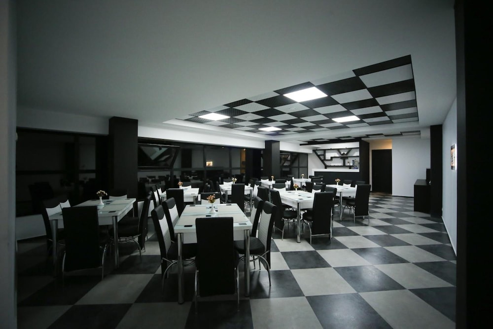 West Tower Hotel Kutaisi 16/25