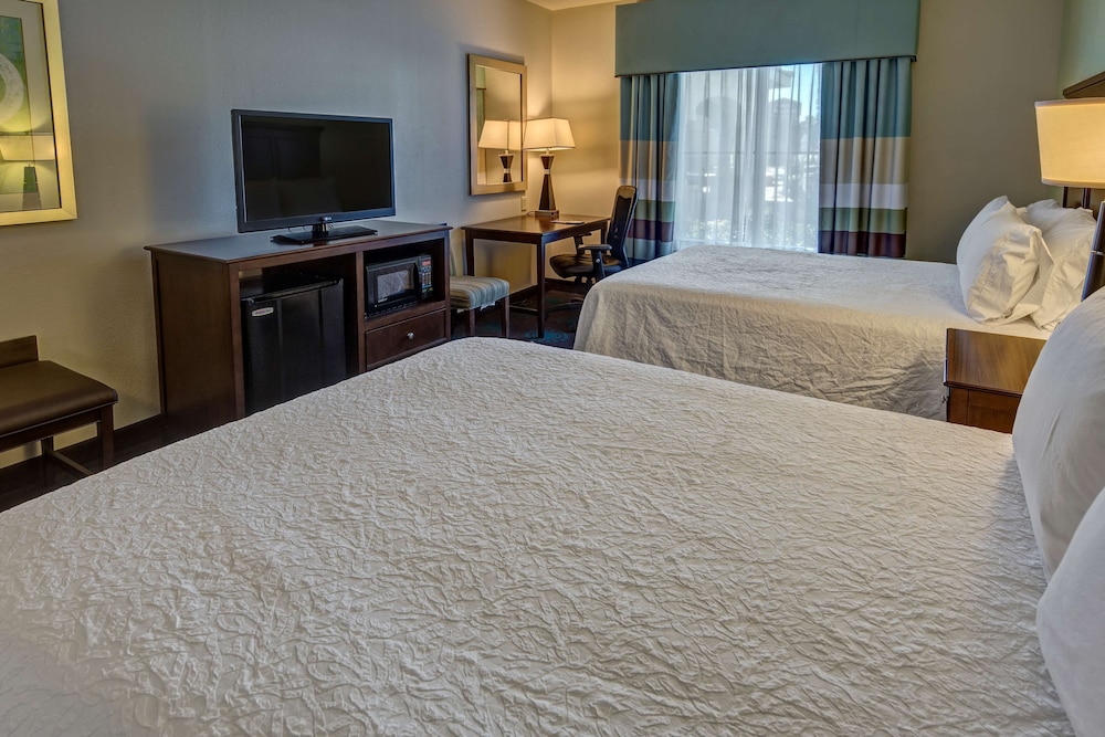 Hampton Inn & Suites Destin 19/69