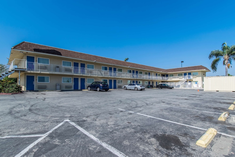 Motel6 Ontario, CA - Airport 6/61