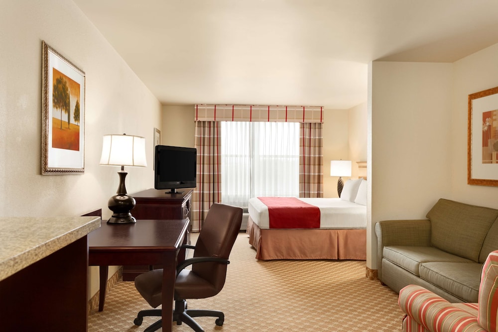 Country Inn & Suites by Radisson, Carlisle, PA 7/12