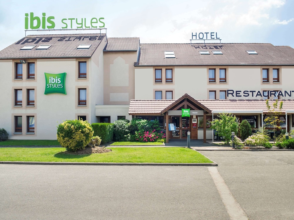 Ibis Styles Chartres 6/50
