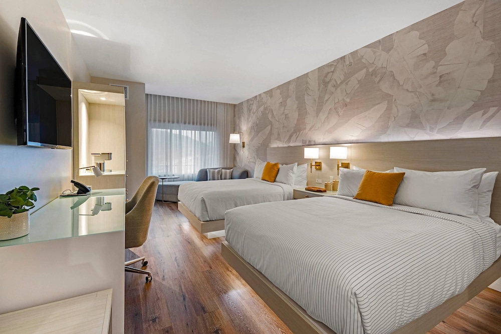 Upgrade, 2 Queen Beds