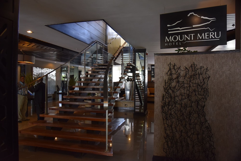 Mount Meru Hotel 12/72