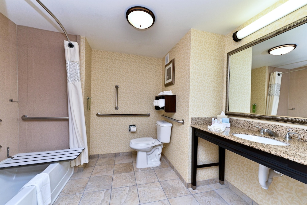 Hampton Inn Ellsworth/Bar Harbor 18/41