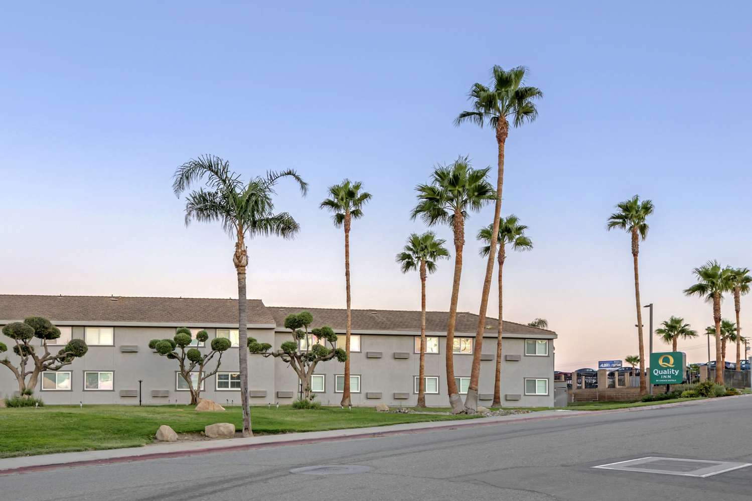 Quality Inn Kettleman City near Hwy 41 32/36