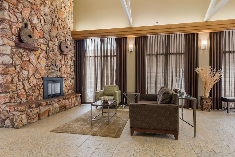 Town & Country Inn 33/50