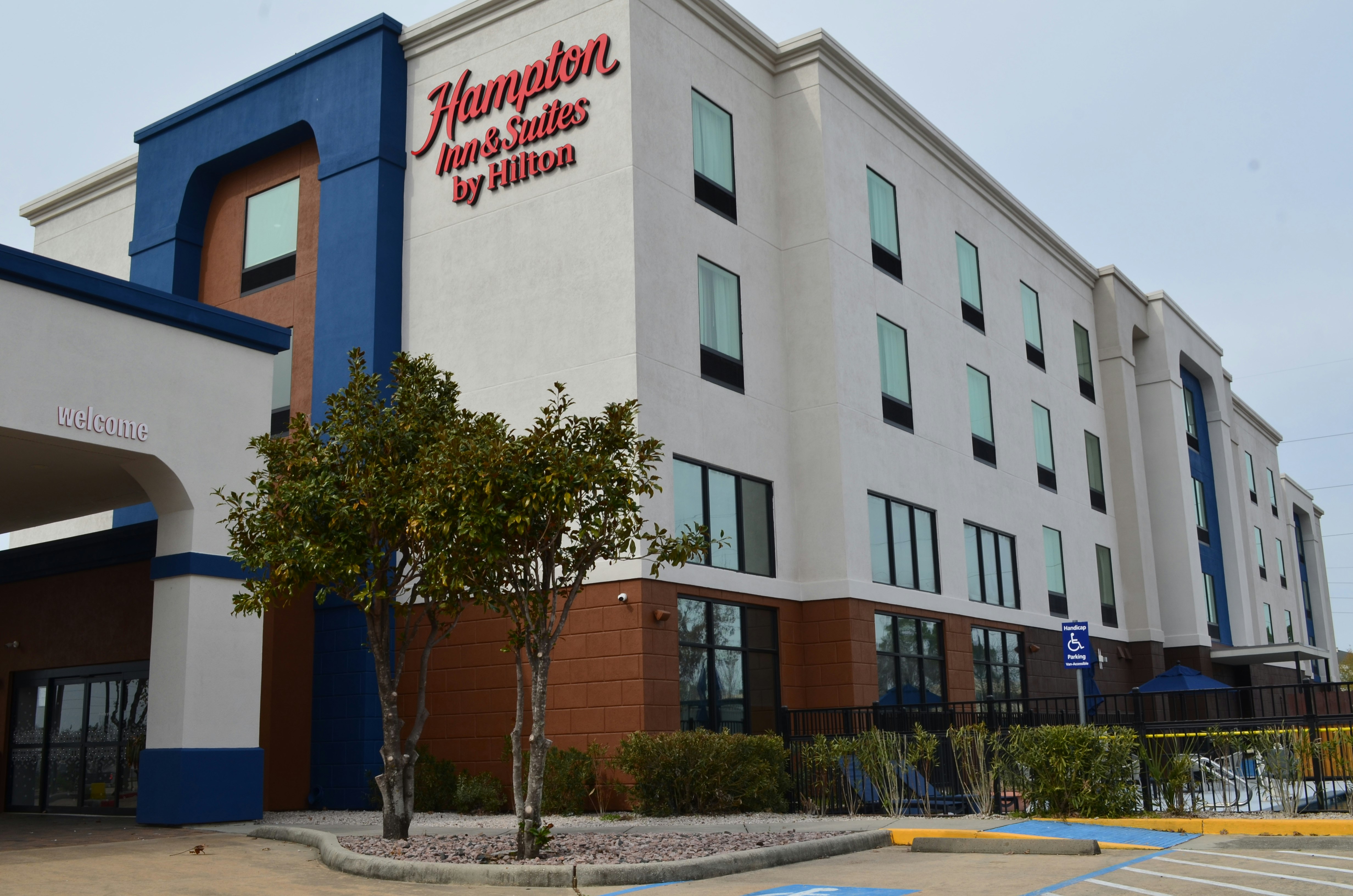 Hampton Inn & Suites Tomball Houston NW 80/86