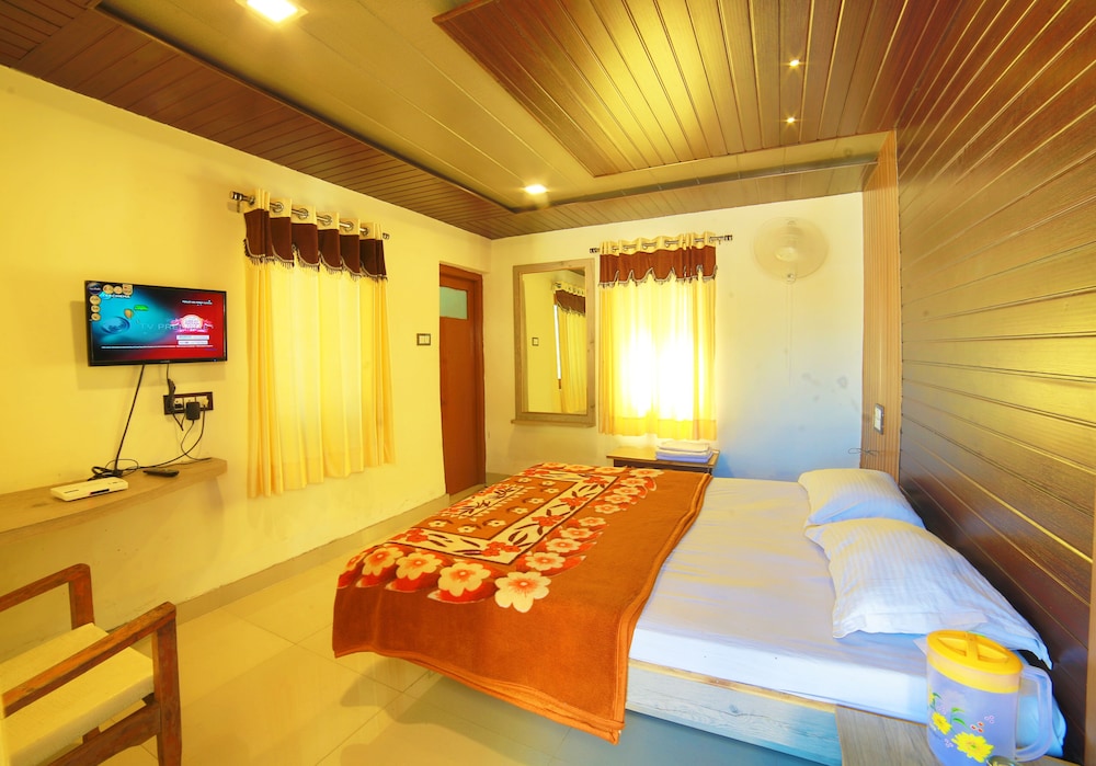 Hotel Mamta Palace 21/25