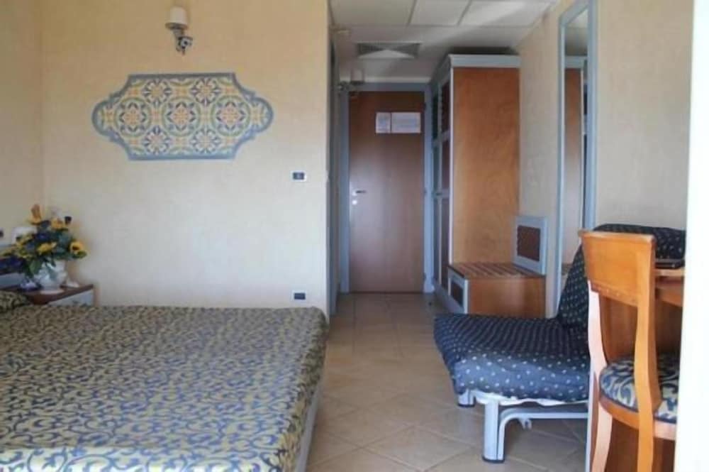 HOTEL RESIDENZA DEL GOLFO 6/38