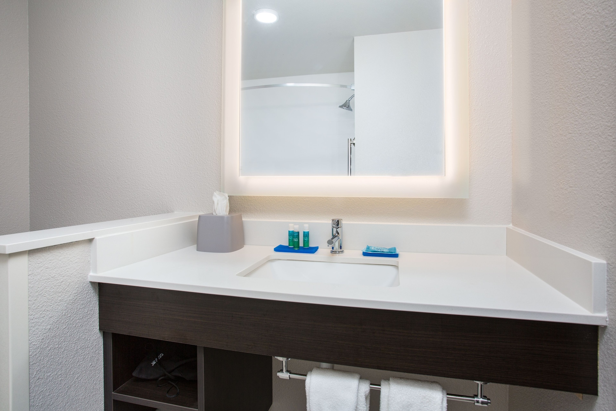 غرفة قياسية بسريرين كوين، HOLIDAY INN EXPRESS & SUITES RAPID CITY - RUSHMORE SOUTH 4/8