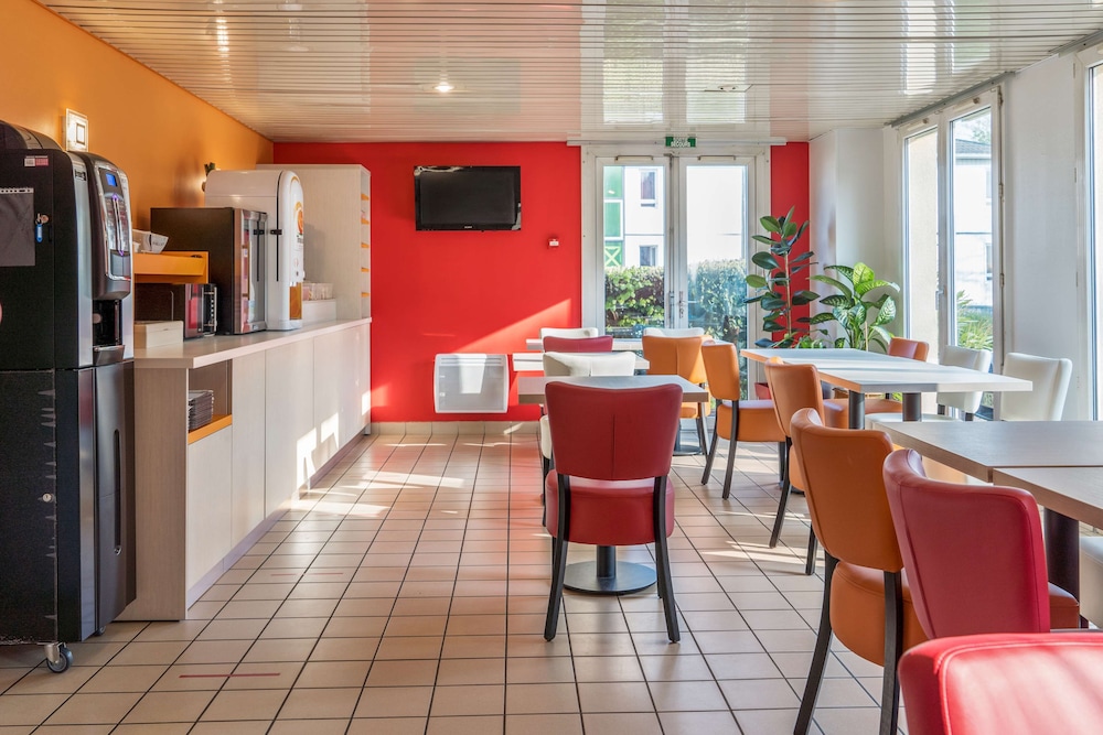 PREMIERE CLASSE ROUEN NORD - Barentin 23/33