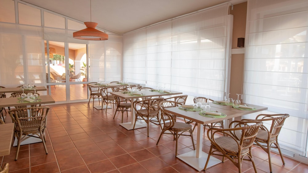 Hotel Montepiedra 34/50