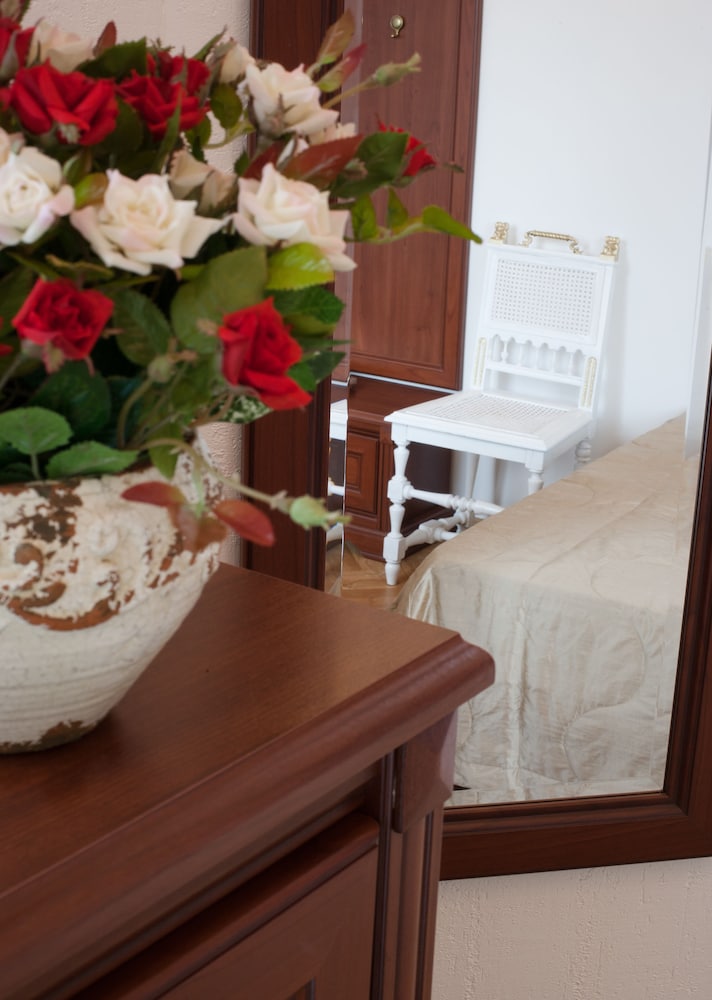 Florens Boutique Hotel 33/40