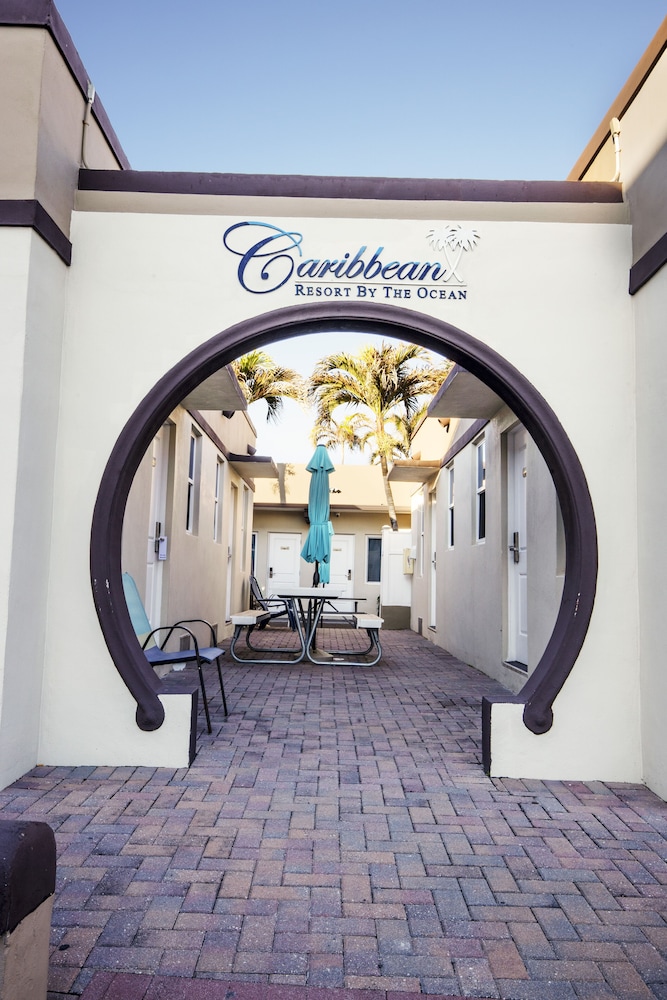 Caribbean Resort by the Ocean 34/50
