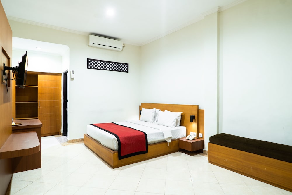 Maxi Hotel & Spa 6/25