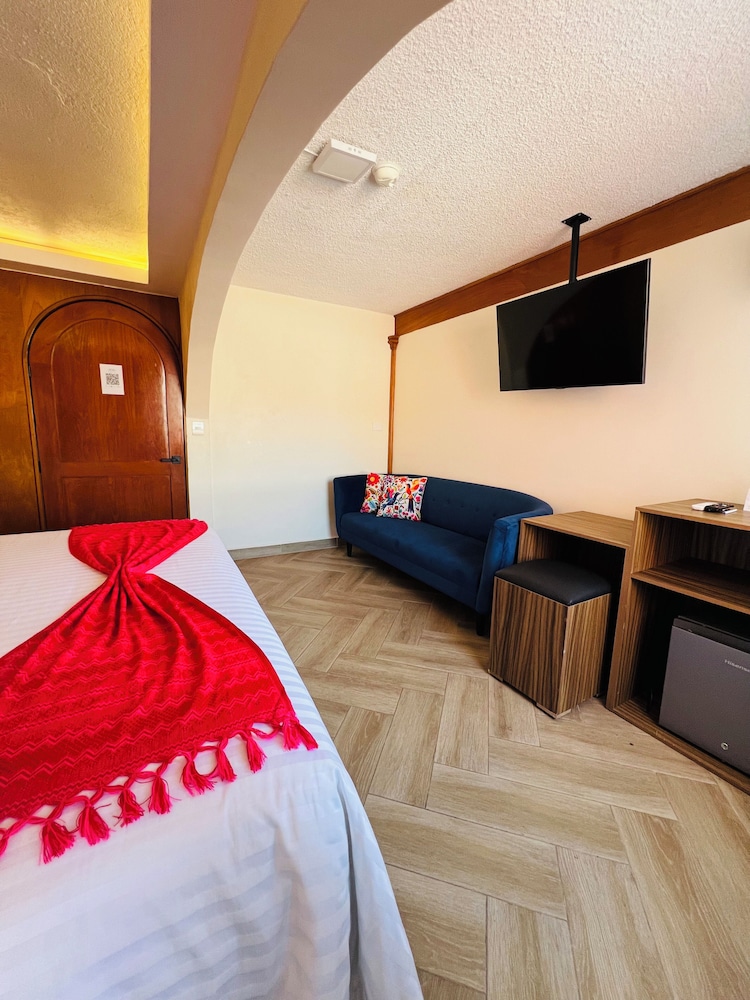 Suites del Jardin Principal 9/43