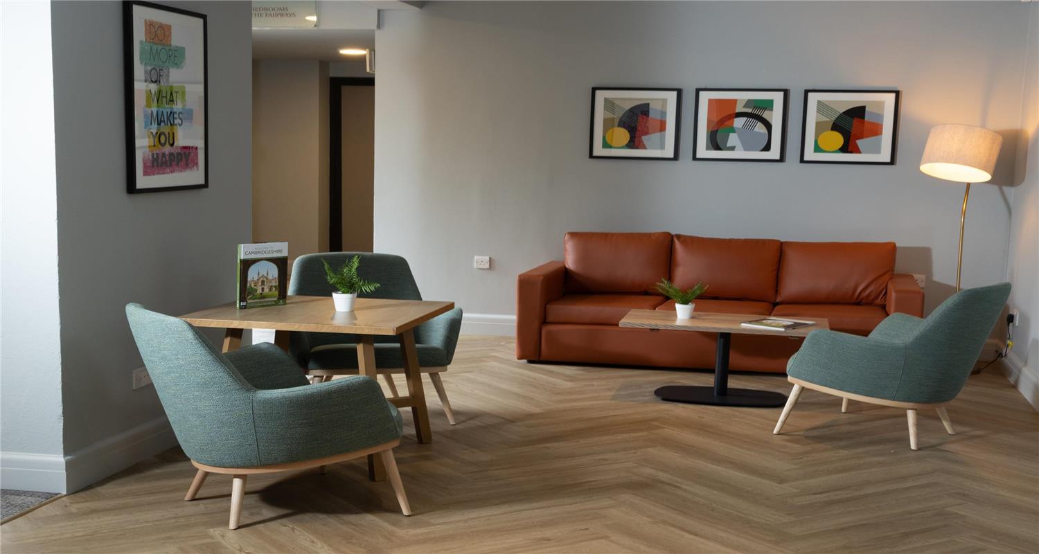 Cambridge Bar Hill Hotel - Signature Collection By Best Western 9/24