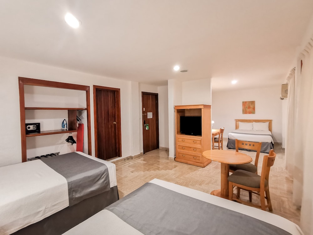Hotel Don Miguel 12/29