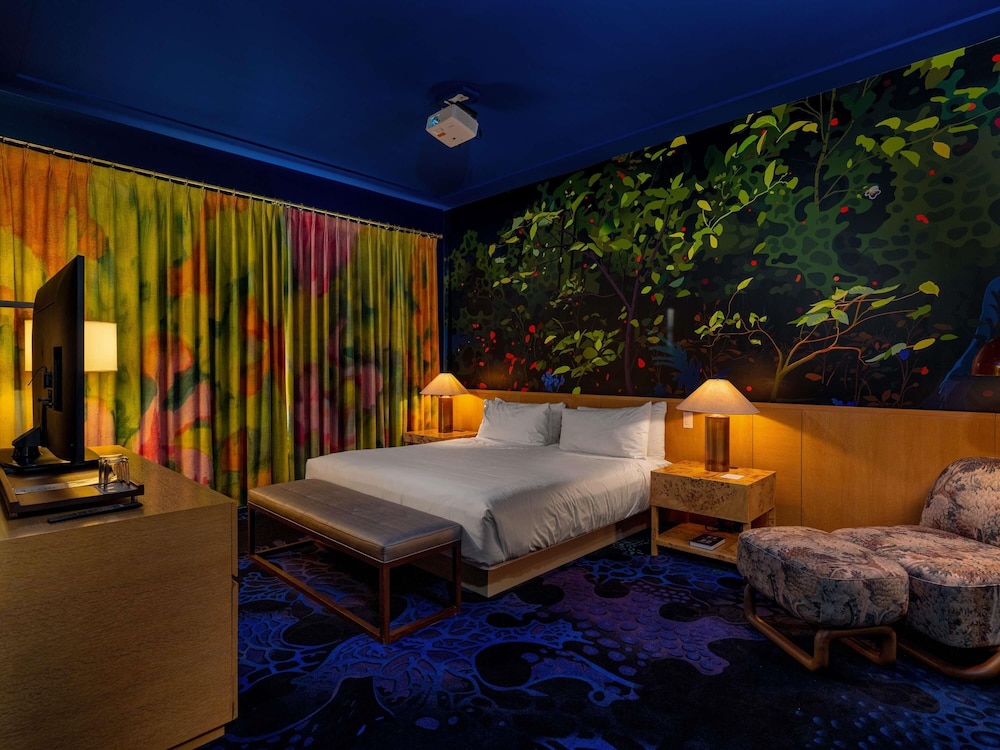 Superior, Suite, King Bed